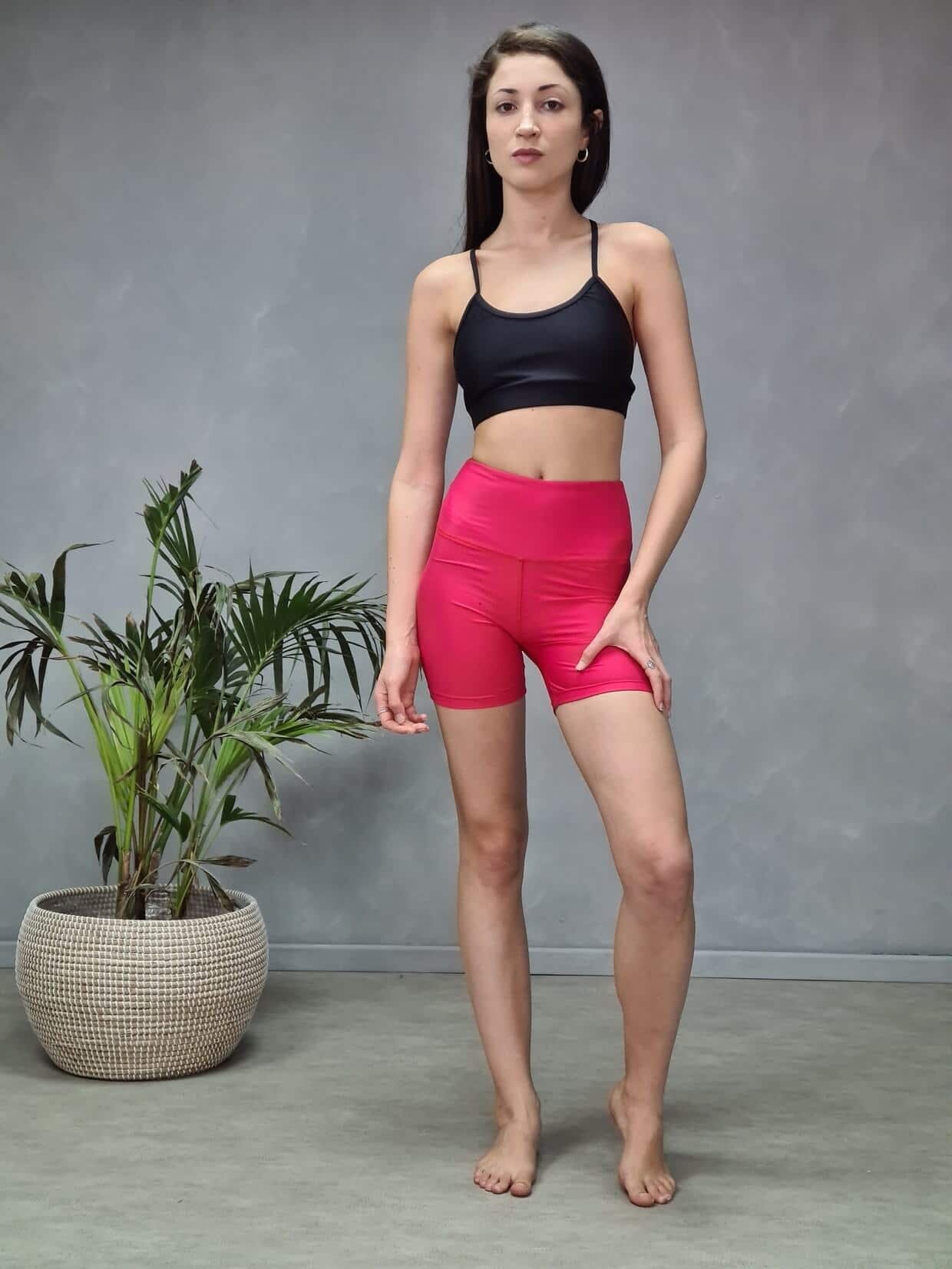 טופ נילי שחור